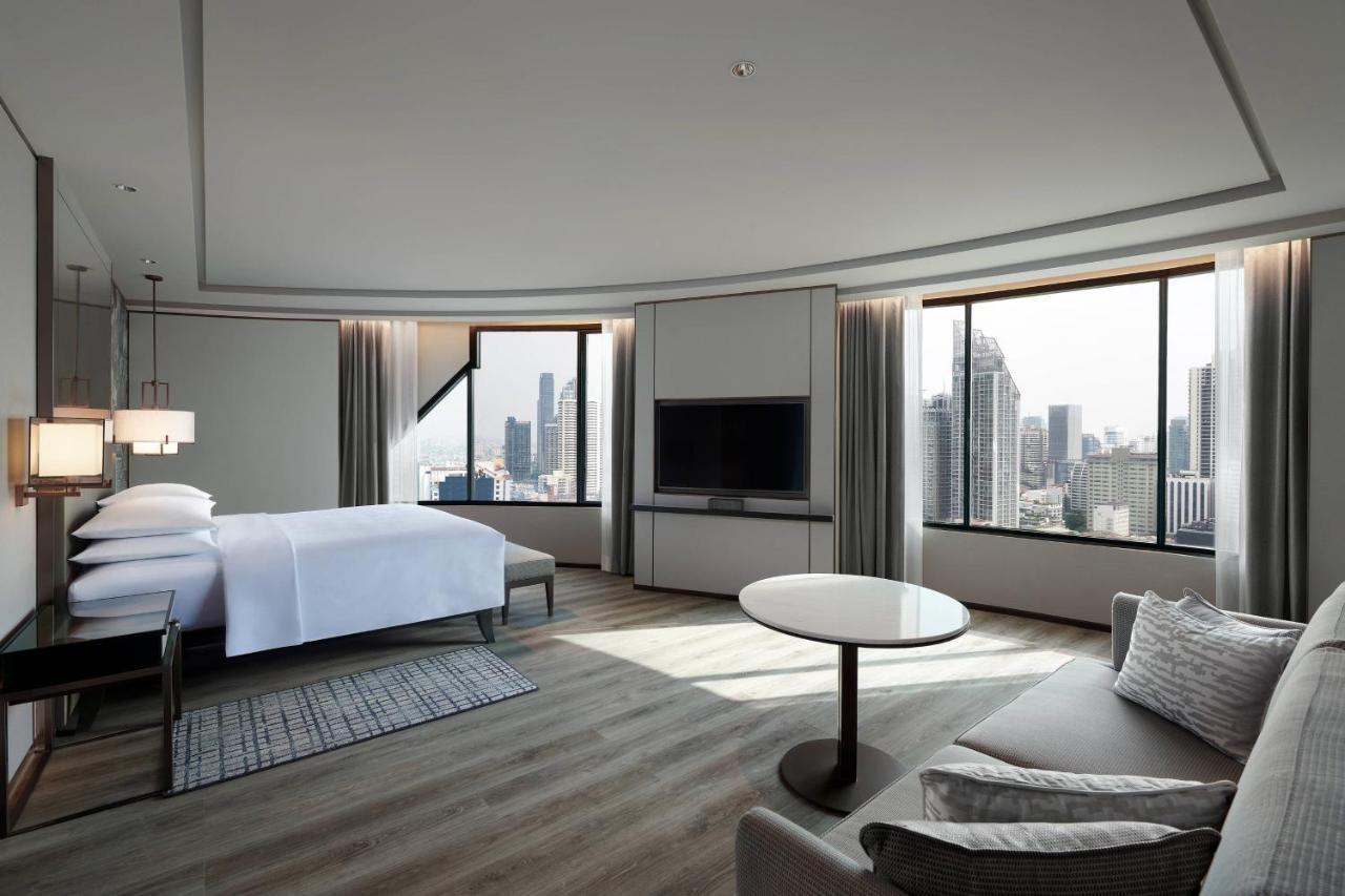 Jw Marriott Hotel Μπανγκόκ Εξωτερικό φωτογραφία A bedroom at the hotel
